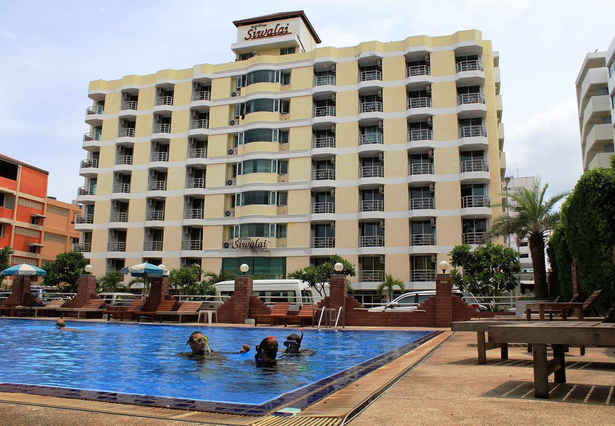 Siwalai City Place Патая Екстериор снимка